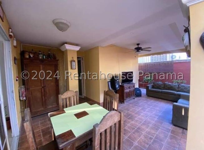 Splendid Family House - Casa en Condados del Rey